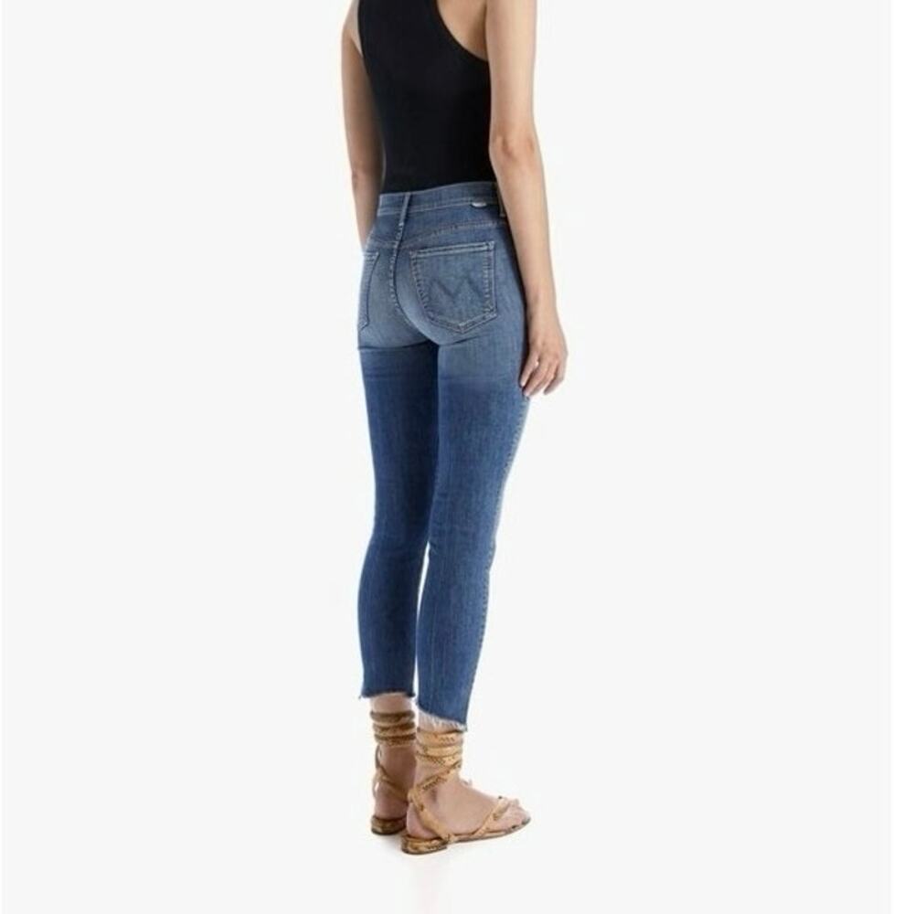 Mother Stunner Zip Ankle Step Fray size 29 Walking On Coals Straight Skinny Leg